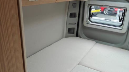 2-Personen-Knaus-Bus aus dem Jahr 2017