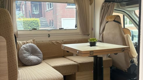 Daydreamer – Last Minute Discounts!! Challenger 384 stage edition 2025 with air conditioning 6p