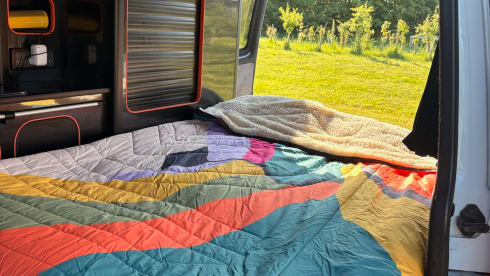 MJ  – Camping-car Volkswagen 4 places de 2015