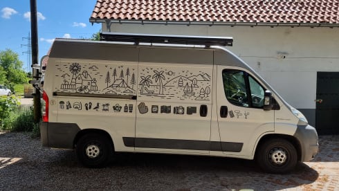 Otto 'd Giotto – 2p Peugeot bus from 2011