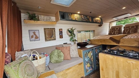 Tabitha – A Cheerful Campervan