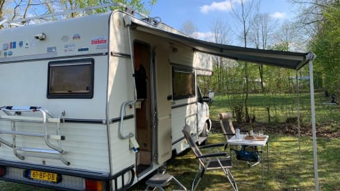 HeSa – Vintage Peugeot Alcove from 1993