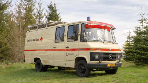 Frans – Red Cross ambulance