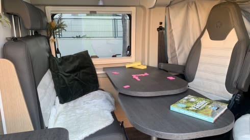 Cocolishi Camper – New bus camper for up to 4 people in Spain
