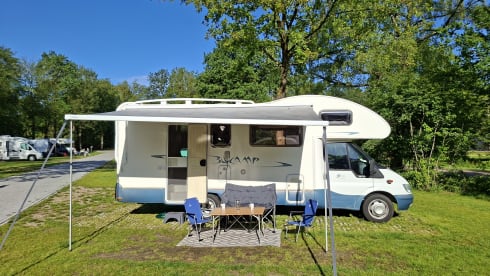 Ruime Ford transit alkoof 6p uit 2006 met stapelbed