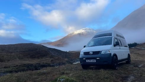 Nevis – 2 berth Volkswagen campervan 4x4 from 2009