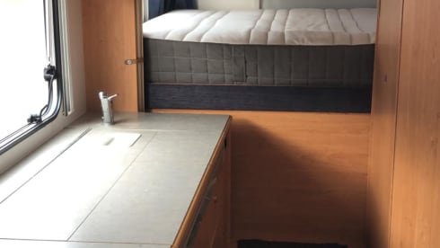 SPACIOUS CLEAN FAMILY CAMPER LARGE AND HANDY WITH NESPRESSO;)