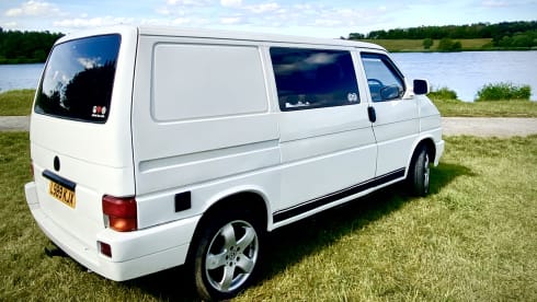 Kasper – Classic 90s VW T4 with heating & wood panelling - Penrith / Lake District 