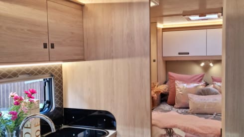 Autotrail F74 2023 – Luxury 4 berth Motorhome 