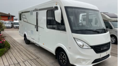 HYMER EXSIS I 678