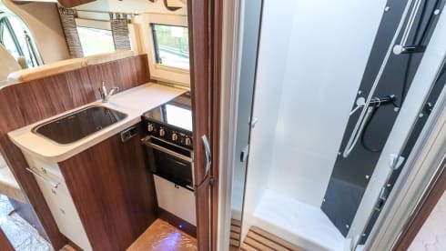 The memory maker  – Stilvolles Benimar Mileo mit 4 Schlafplätzen, kostenloses WLAN, flexible Abholung/Rückgabe