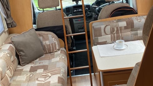 DIDI – 5 berth 4 seatbelts Peugeot Boxer 2010