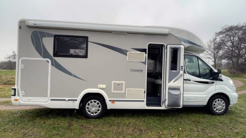 Chausson semi-integrated – 4p Chausson semi-integrated from 2020