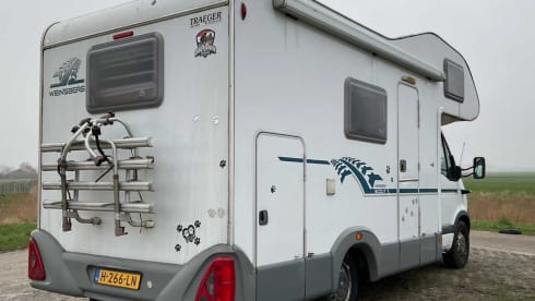 Rolling Happiness – 5p Renault alcove from 2008