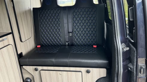 Charli  – VW 4 berth 2018 Volkswagen Off Grid Camper 