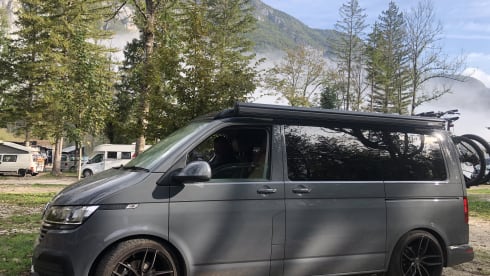 Volkswagen campervan automatic 2023