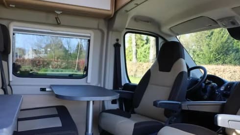 Posll Roadcar R600 2020