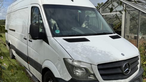 SJEF – Sfeervolle 4p off-grid familie buscamper