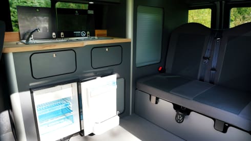 Miles – Miles, der luxuriöse Volkswagen Pop-Top-Wohnmobil mit 4 Schlafplätzen