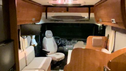 Spacious 6-person family camper