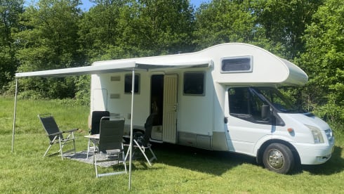 Tante Corrie – 6p Ford Alcove from 2008