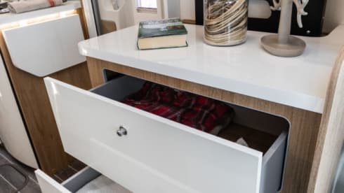 AutoRoller 747 – Luxury 6 Berth Motorhome