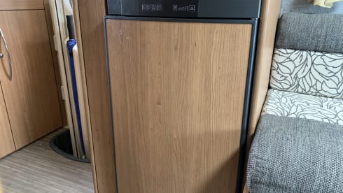 Tilly The Tardis – Winter Ready, Discounts for longer hires