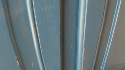 the Lady – Peugeot Boxer voor 3- met ruim bed en veel opbergruimtes.