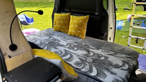 Buzzby – ID Buzz Campervan with optional roof top tent . Insurance included