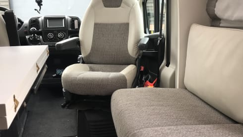 Jouw camperavontuur kan bijna beginnen – comfortable and complete camper