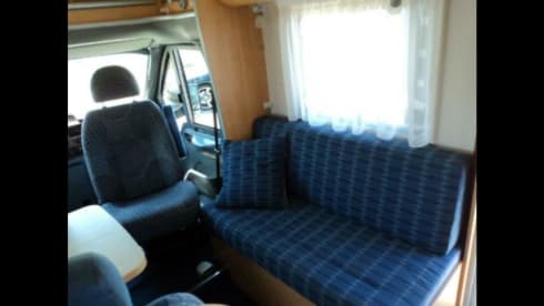 Fine and complete Sunlight with fresh interior