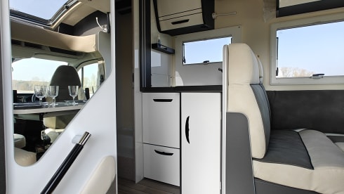 4p McLouis - Avantgarde 379 automatique - construite en 2026