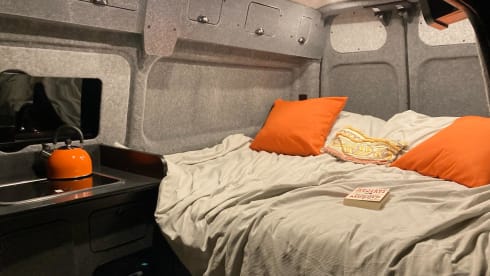 Doris – 2 berth High Top Ford campervan 2015