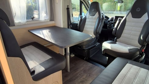 4p Fiat semi-integrated uit 2024