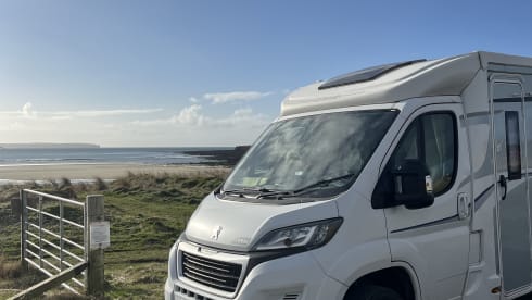 Rent & Drive! – 2 berth Peugeot Compact motorhome 2018