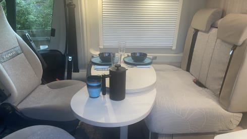 Special Edition Automatic Elddis CV80