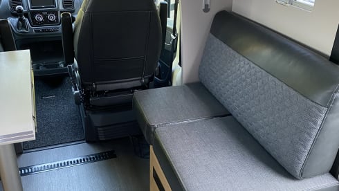 Second home – 4p Adria Mobil semi-integrated from 2023