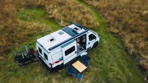 Kinderdijk – euro 6 off grid 6 m bus camper with many extras