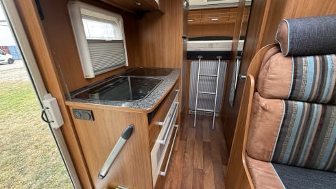 de dolfijn – 3p Dethleffs semi-integrated uit 2010