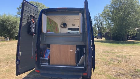 Offgrirt camperbus  – 3p Volkswagen bus uit 2011