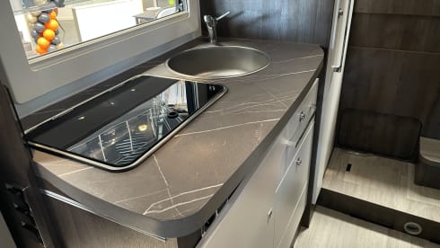 5p Benimar semi-integrated uit 2025