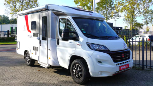 2p Bürstner semi-integrated