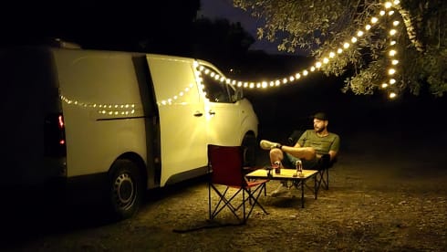 🔋 Comfy Euro6D camper with solar panels and parking heater, 2020