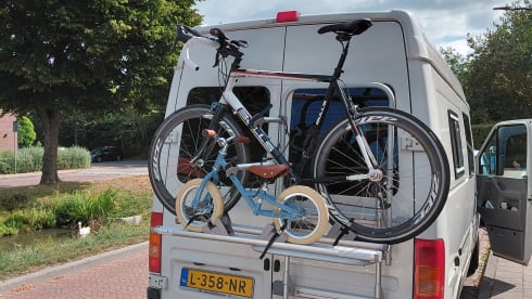 Snoet – 2p Volkswagen bus from 2021