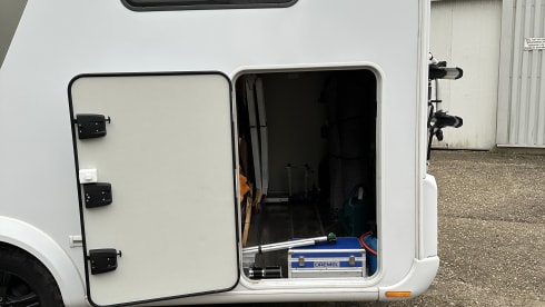 Bessie – 2p Fiat semi-integrated from 2019