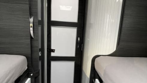3. BelAmi – Luxury mobile home Benimar Mileo 268 for rent / all inclusive!