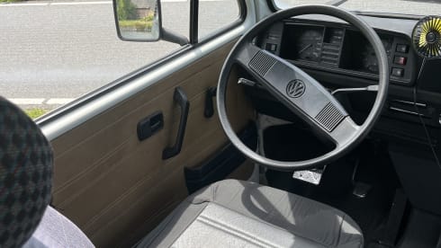 T3 Erwin  – 2 a 3p Volkswagen Campervan. 