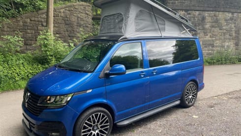 Iris – Iris - Volkswagen campervan