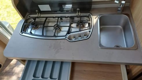 C34 – Knaus a 2 posti semi-integrato dal 2018