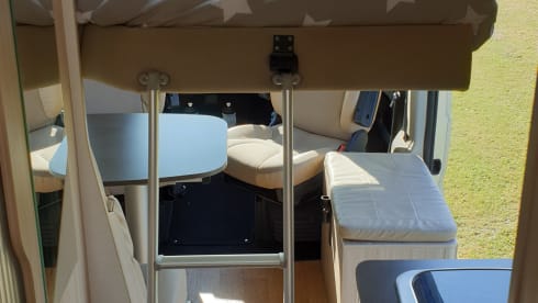 Very rare - Perfect getaway van - No bed set up required